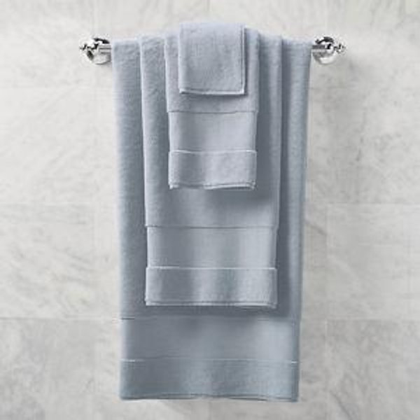 Frontgate Resort Collection Wash Cloths in Chambray