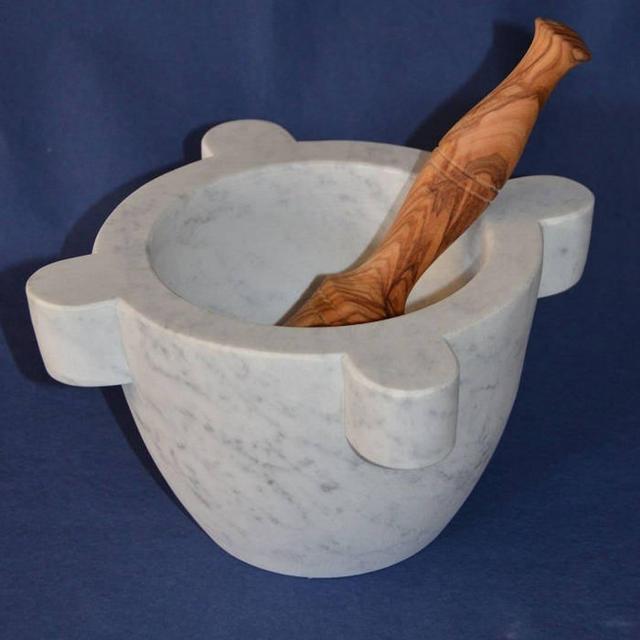 "Marseillaise" mortar diameter 22 cm (8.66 inch) in white Carrara marble with olive wood pestle