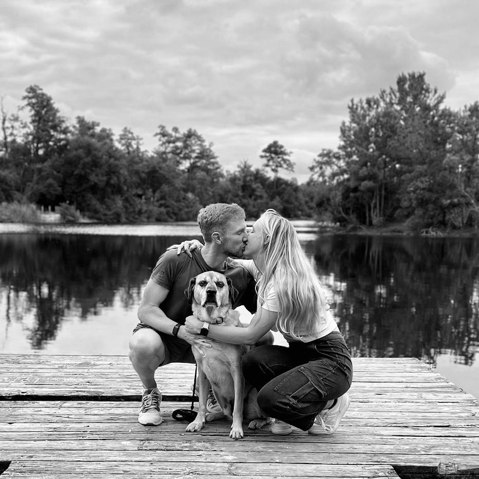 October 2023: Davis pops the question!