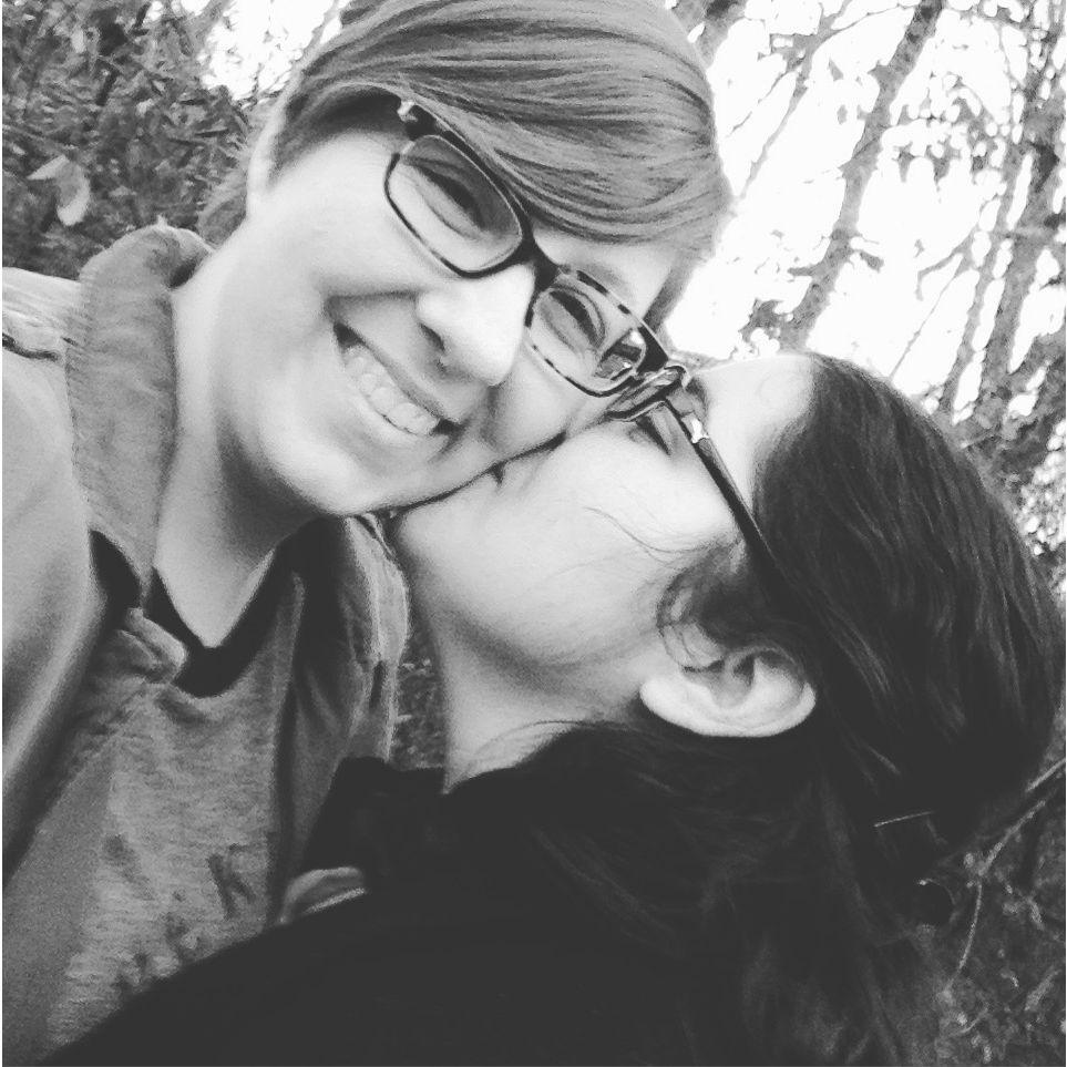 Emmie: Maureen made many trips to Oxford to visit me while I was finishing grad school. I think she also enjoyed visiting her old stomping ground. We loved going on dates when we could!