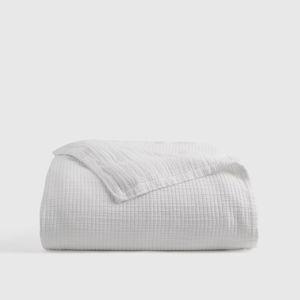 Organic Ribbed Cotton Coverlet in White (King)