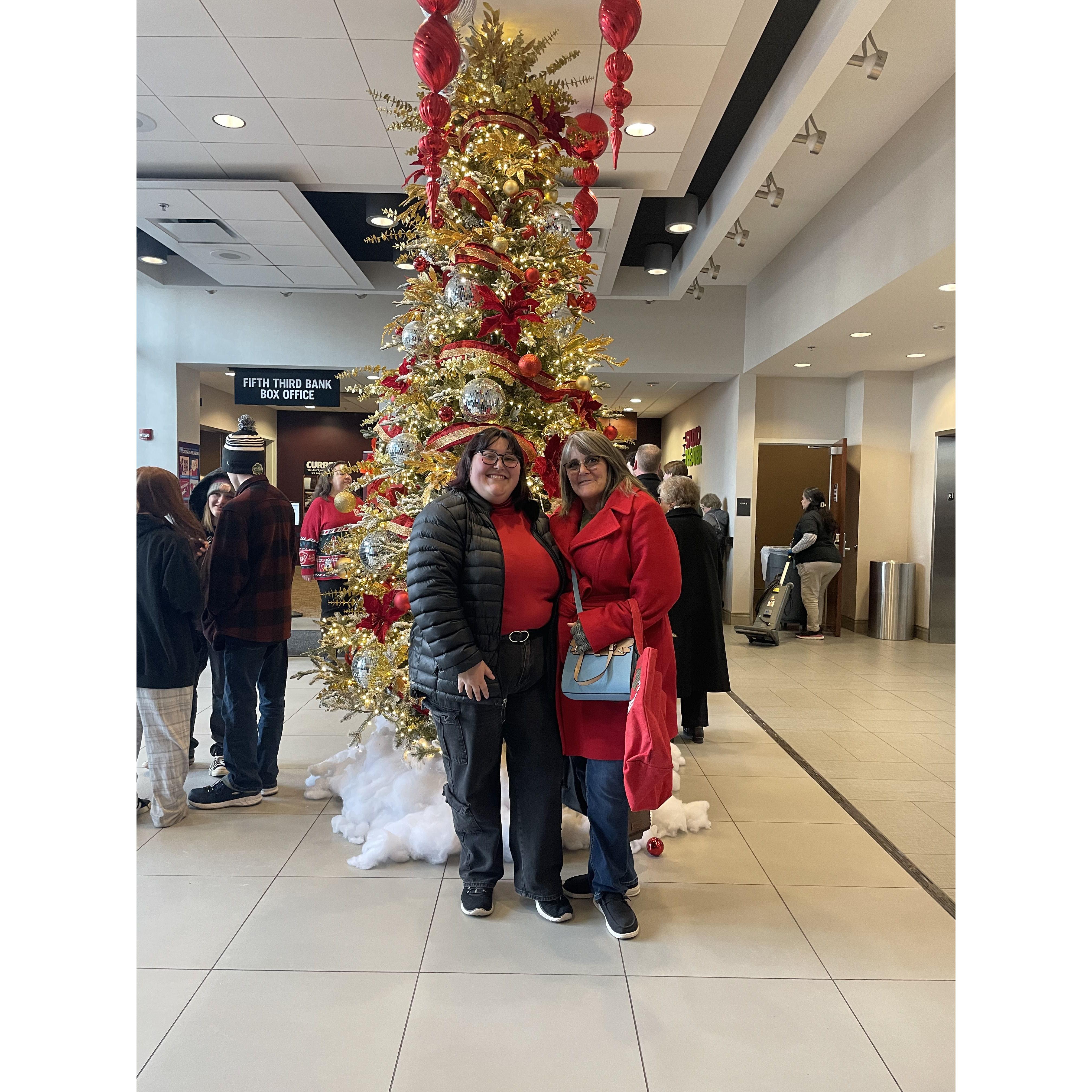 Hannah and her Mom Renea during the Christmas Market