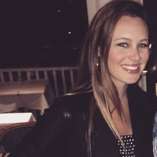 Whitney is the oldest of the Hardeman girls. She spends a lot of her time in Martha’s Vineyard running a business with her husband. We miss them all the time, but def make up for lost time together.