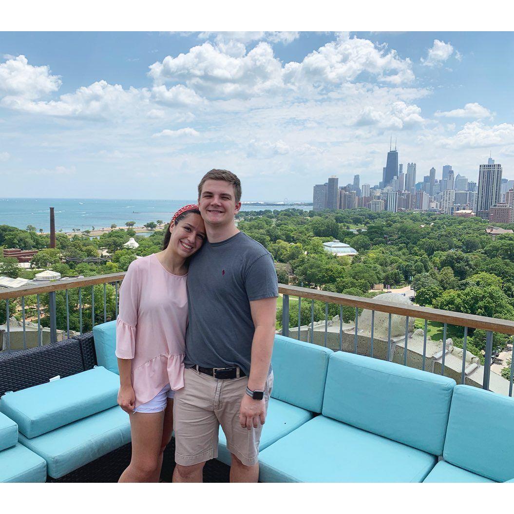 Aaron showing Victoria around Chicago for the first time in 2019