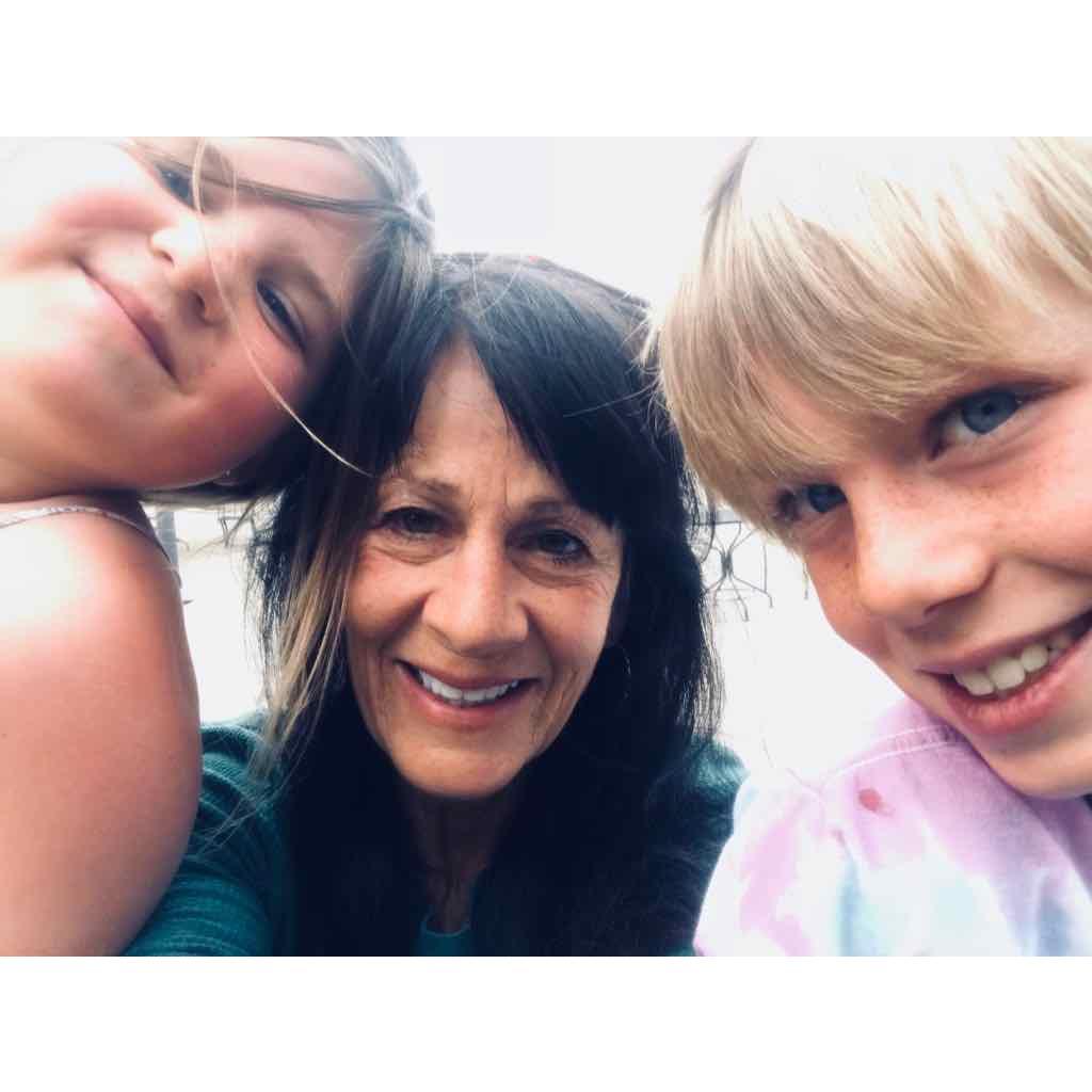 GG, Drake and Safta