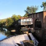 Simon Pearce Flagship Store, Restaurant, and Glassblowing Workshop