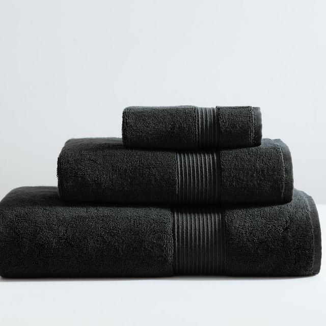 Black Aerospin™ Luxe Organic Bath Towels