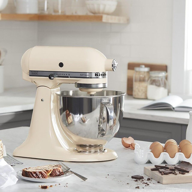 Artisan Stand Mixer, 5 Qt - Cream