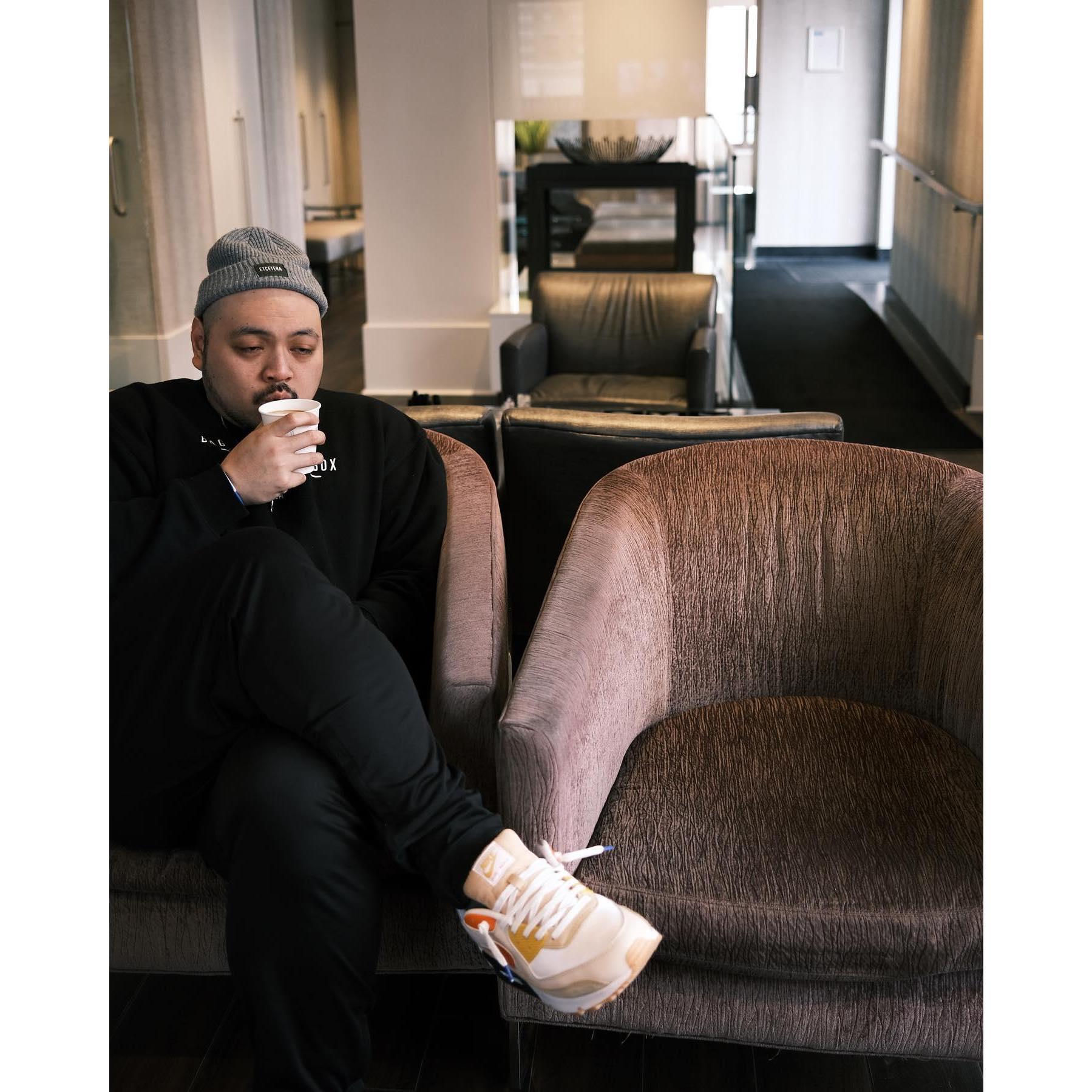 Enjoying a cup of Joe in Manhattan as we prep for a full day of PIZZA!
