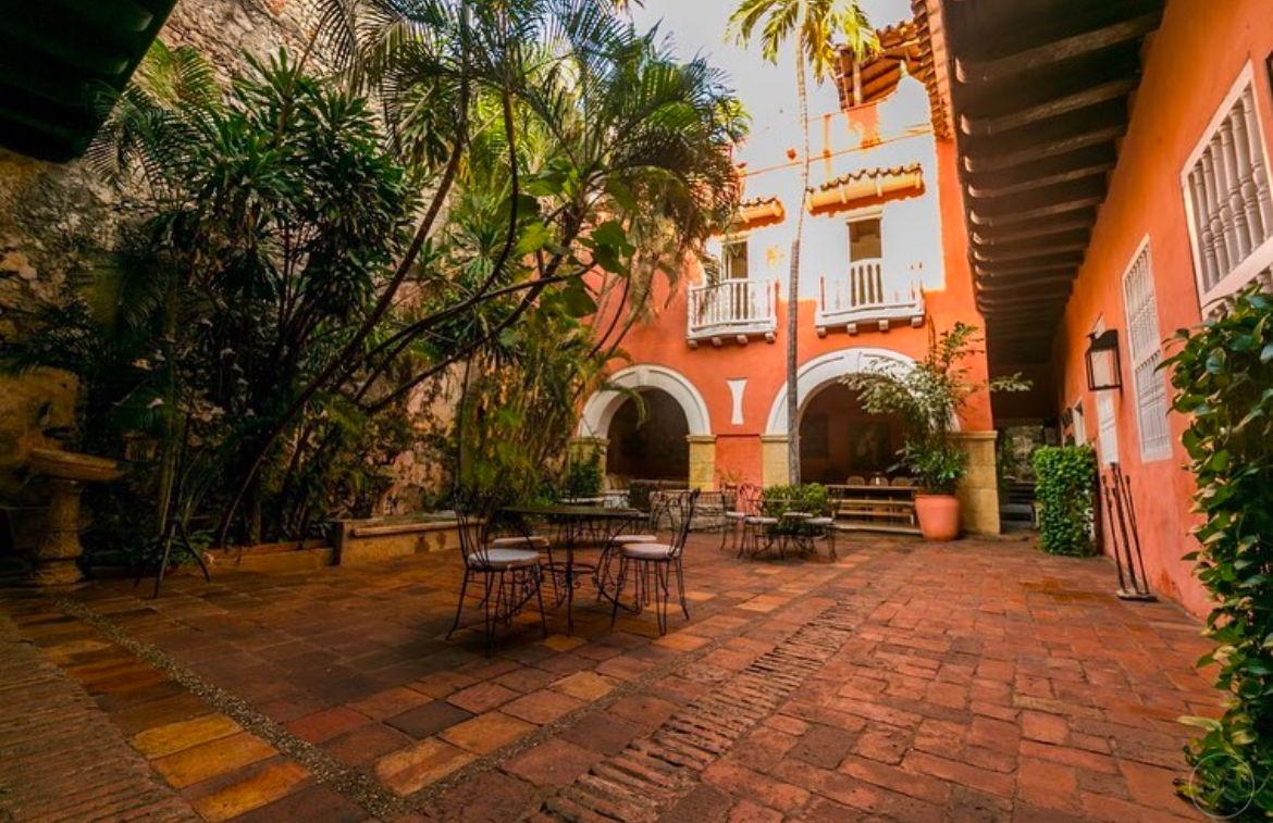 The Wedding Website of Silvana Useche Castelblanco and Jonathan Banco