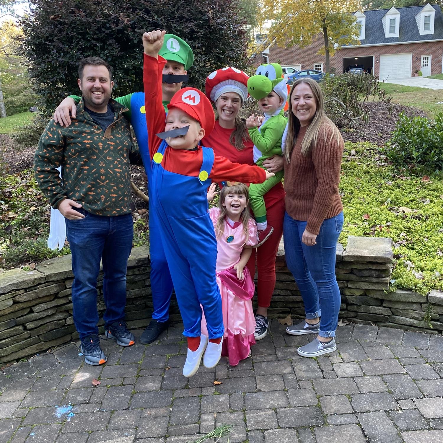 Halloween 2020 with the Ritchie family!
