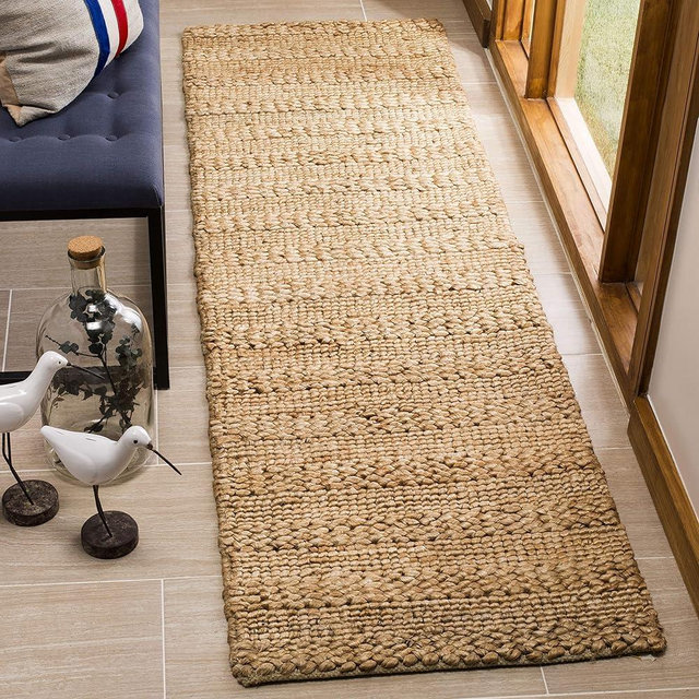 SAFAVIEH Natural Fiber Collection Runner Rug - 2'3" x 6', Natural, Handmade Jute, Braided Woven Design, Ideal for Living Room, Bedroom (NF212A)