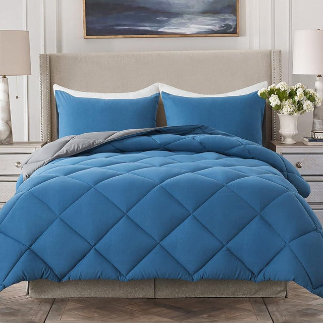Decroom Lightweight King Comforter Set with 2 Pillow Sham - 3 Pieces Set - Quilted Down Alternative Comforter/Duvet Insert for All Season - Grayish Blue/Grey - King Size