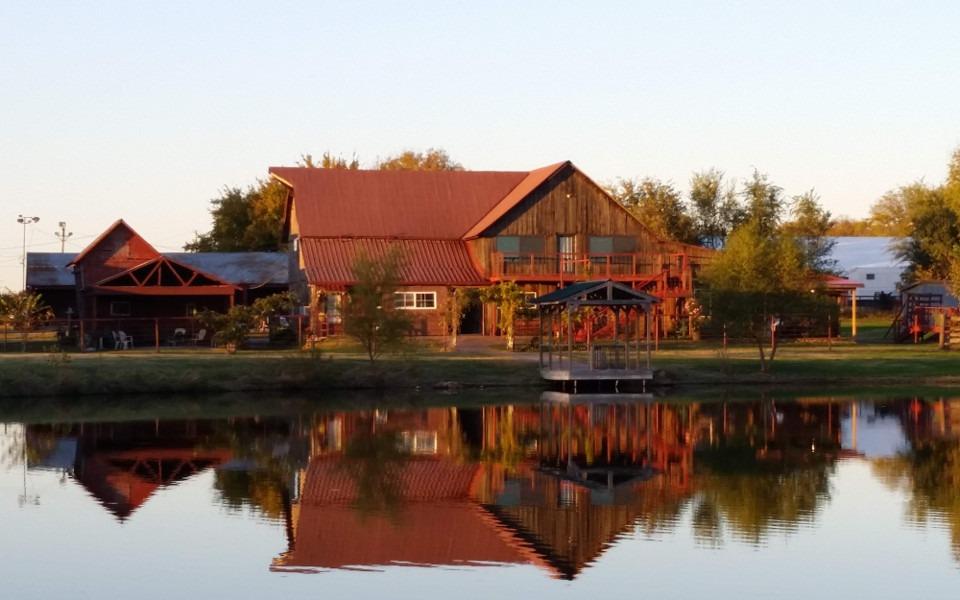 The Wedding Website of Wendy Tucker and Troy Pease