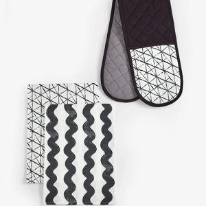 Oven Mitts and Kitchen Towels Set קנה סט של 3 אריזות הכוללות כפפות לתנור ומגבות מטבח from Next Israel