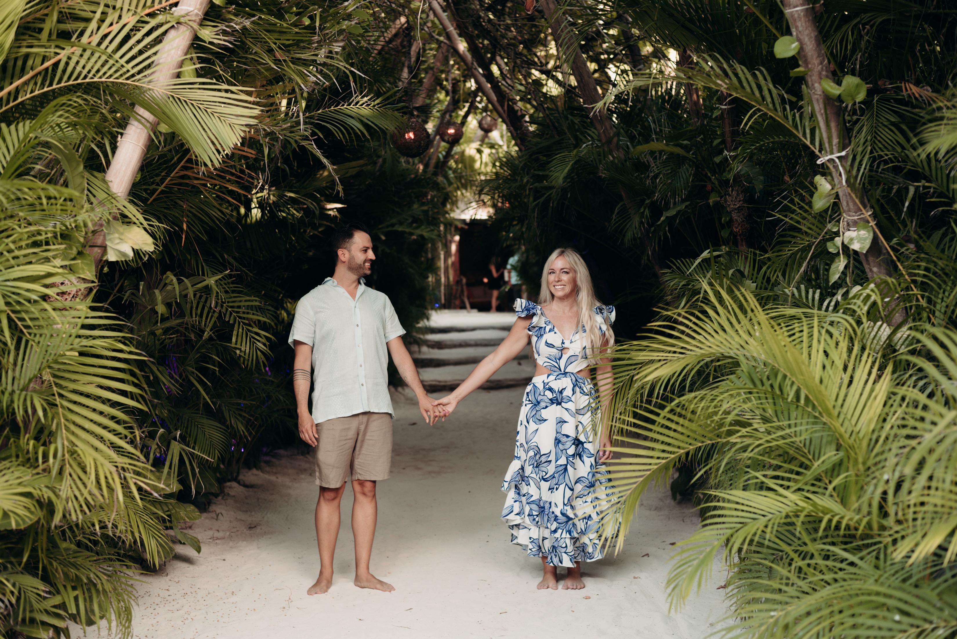 The Wedding Website of Lindsey Carr and Camilo Duque