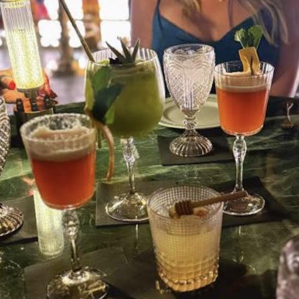 Cocktails at Pinky’s - Optimal Honeymoonin’ requires Hydration!
