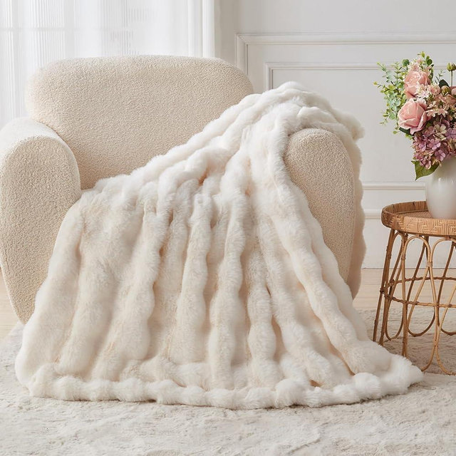 Lotus Karen Faux Fur Blanket Cream White Twin Size - Big Bubble Rabbit Fluff Blanket for Couch, Small Fluffy Fuzzy Cozy Blanket, Thick Furry Plush Shaggy Blankets, 60x80 Inches