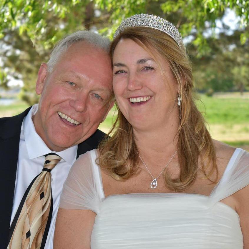 Our Holy Matrimony took place under a beautiful willow tree next to the Idaho Snake River, in the heart of wine county.