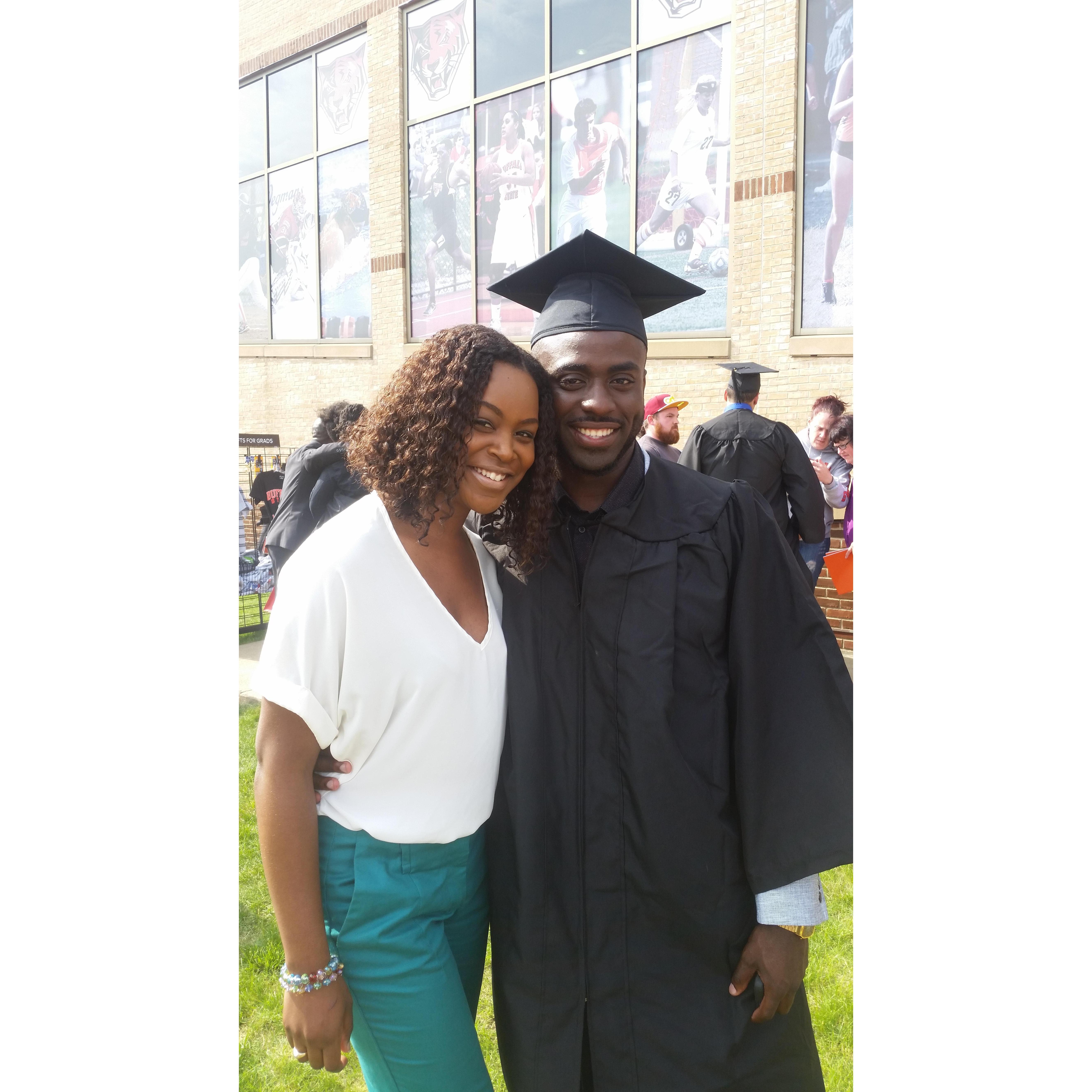 Delmar's Graduation Buffalo, NY 2015

Bachelor's of Science (Mechanical Engineering)