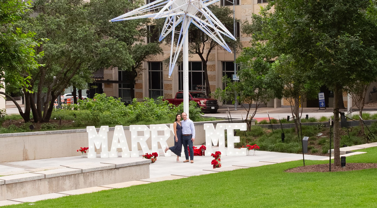 The Wedding Website of Lucia Navarro and Elliot Condos