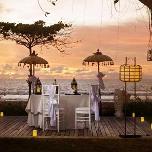 Beach View Dinner in Bali Honeymoon