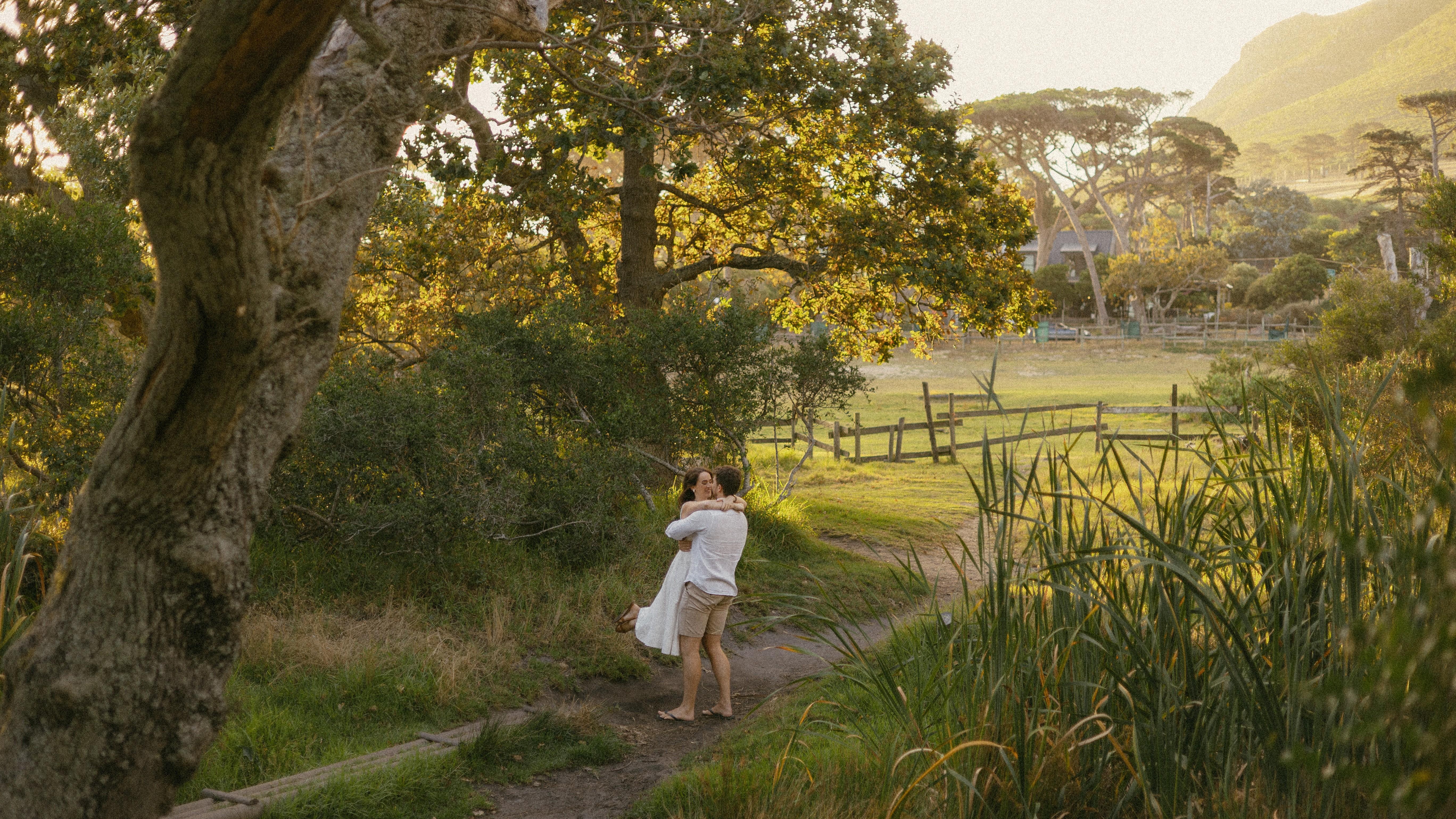 The Wedding Website of Belinda Lewis and Divan de Waal