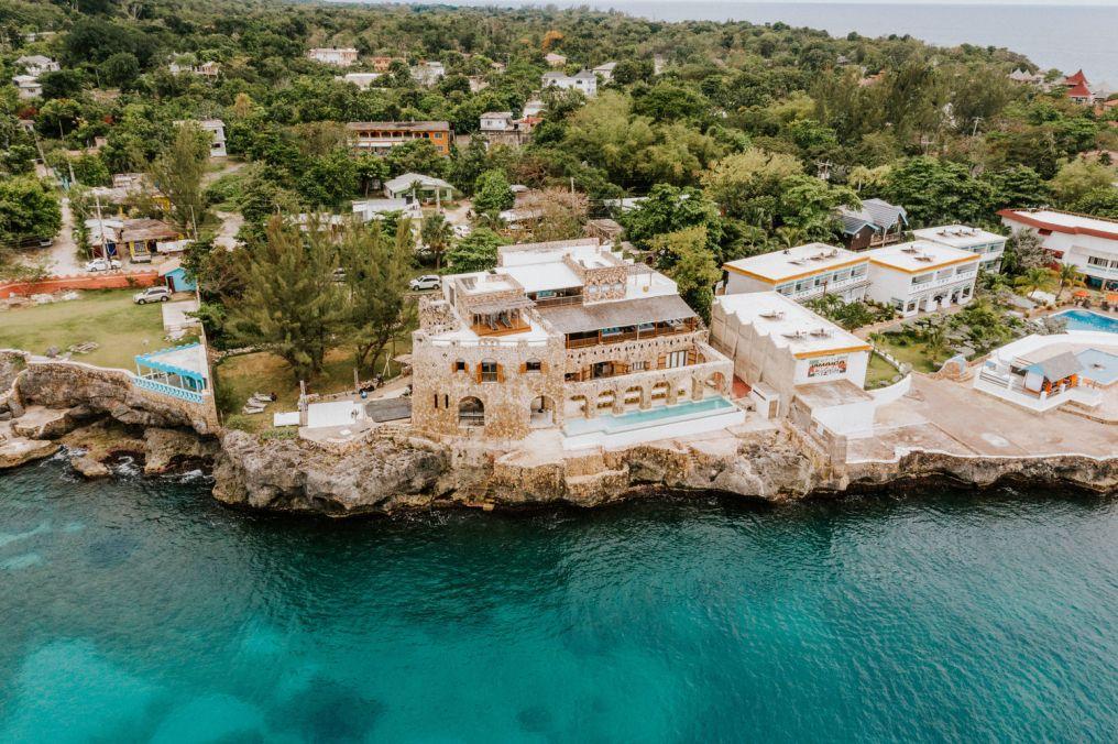 The Wedding Website of Paige Williams and Pervis Louder