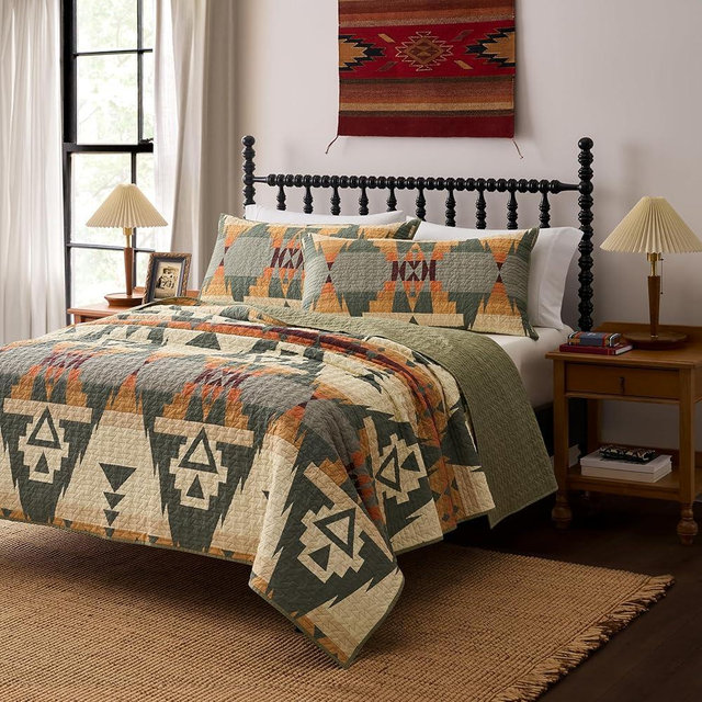 Pendleton King Quilt Set – 100% Cotton 3 Piece Quilt Set with Shams, Soft Lightweight Bedding for King Size Bed, Sage Green Patterned Comforter Alternative, King Bedding Set (Siskiyou)