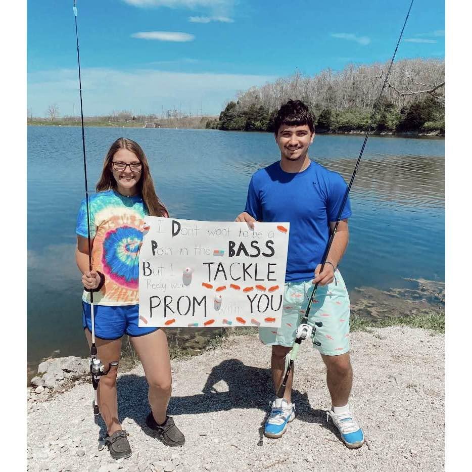 Asking Andrew to my prom