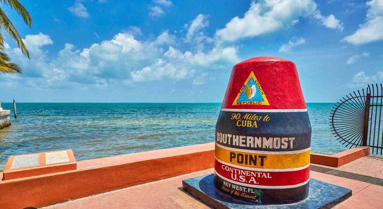 The Wedding Website of Cissy Bourzikos and Mark Muller