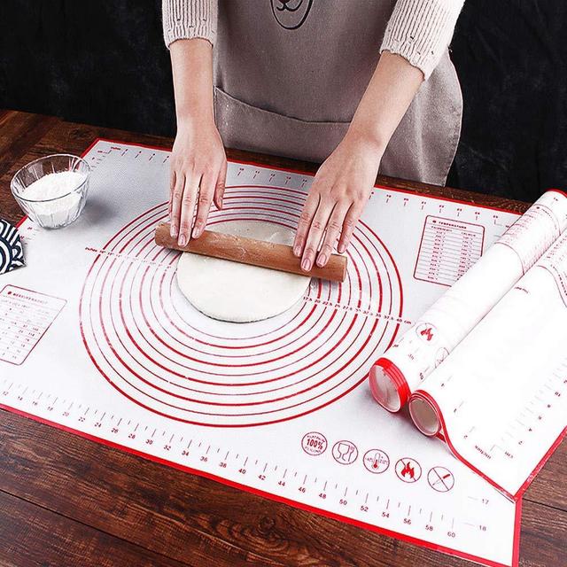 Pastry Mat Large Silicone Baking Mat for Rolling Out Dough, Fondant Mat Dough Kneading Cutting Mat Non Stick Non Slip, Pie Bread Cookie Pastry Mat BPA Free with Measurements, Red (20 x 28 inch)