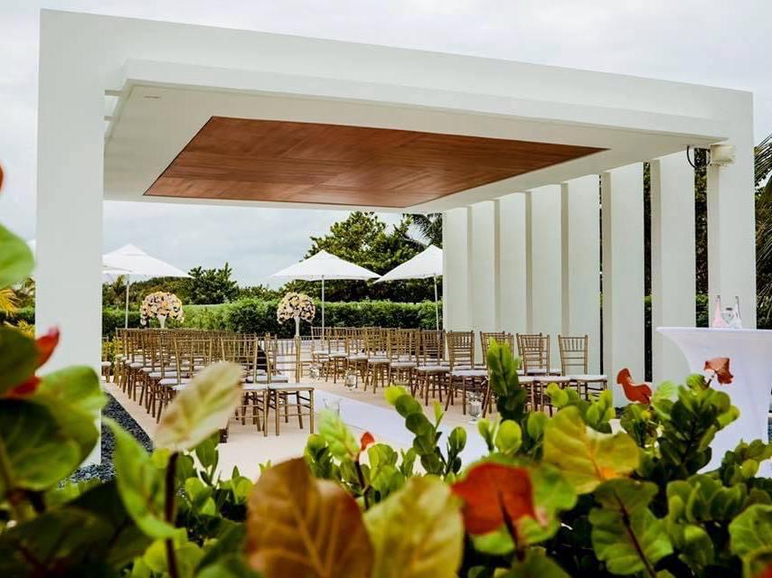 The Wedding Website of Morgan Jewel Robinett and Jeffrey Leland Rogers