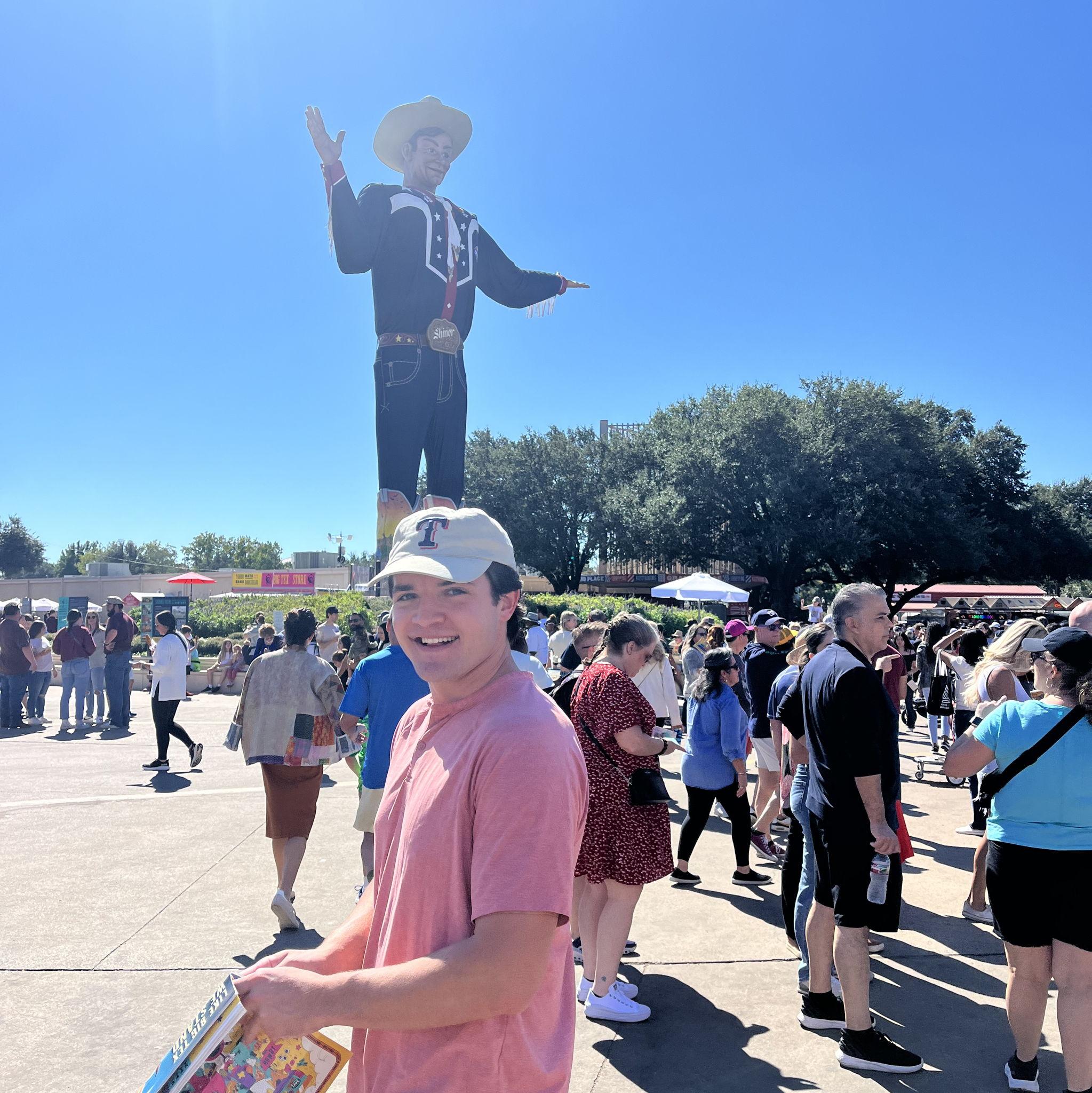 We've had a lot of fun getting to experience two new cities - Forth Worth and New Orleans - while we're long distance.