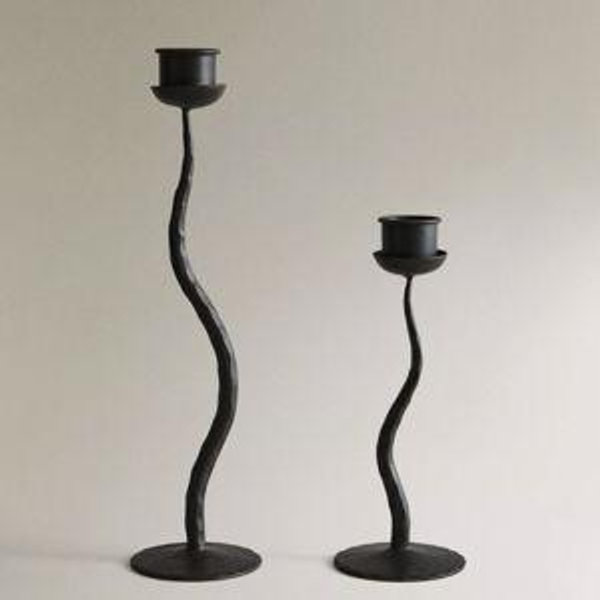 WAVY IRON CANDLESTICK
