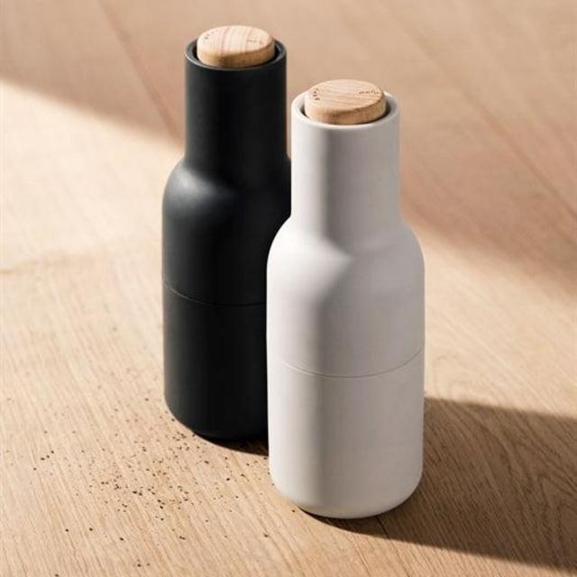 Salt and Pepper Bottle Grinders (Set of 2)