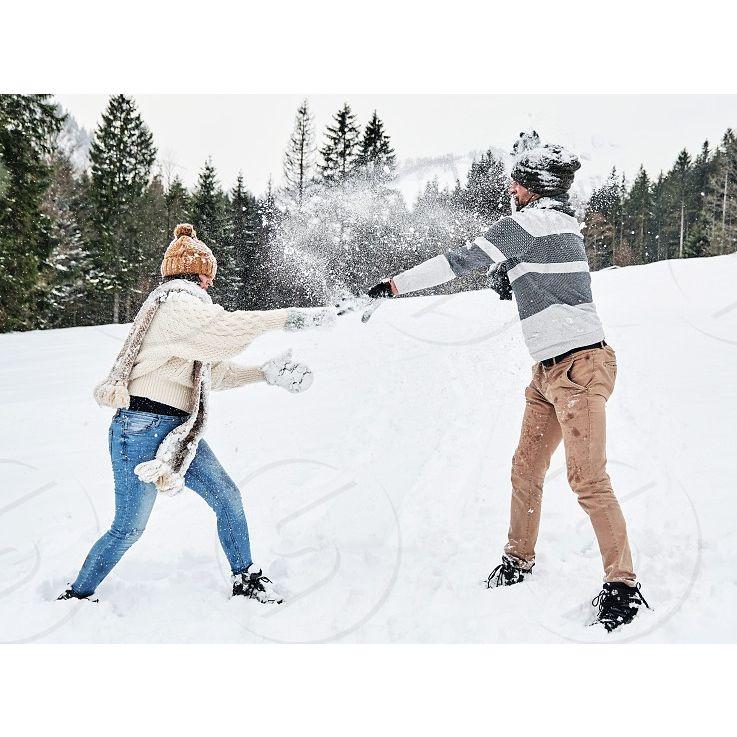 Snowball fight in downtown Chicago!