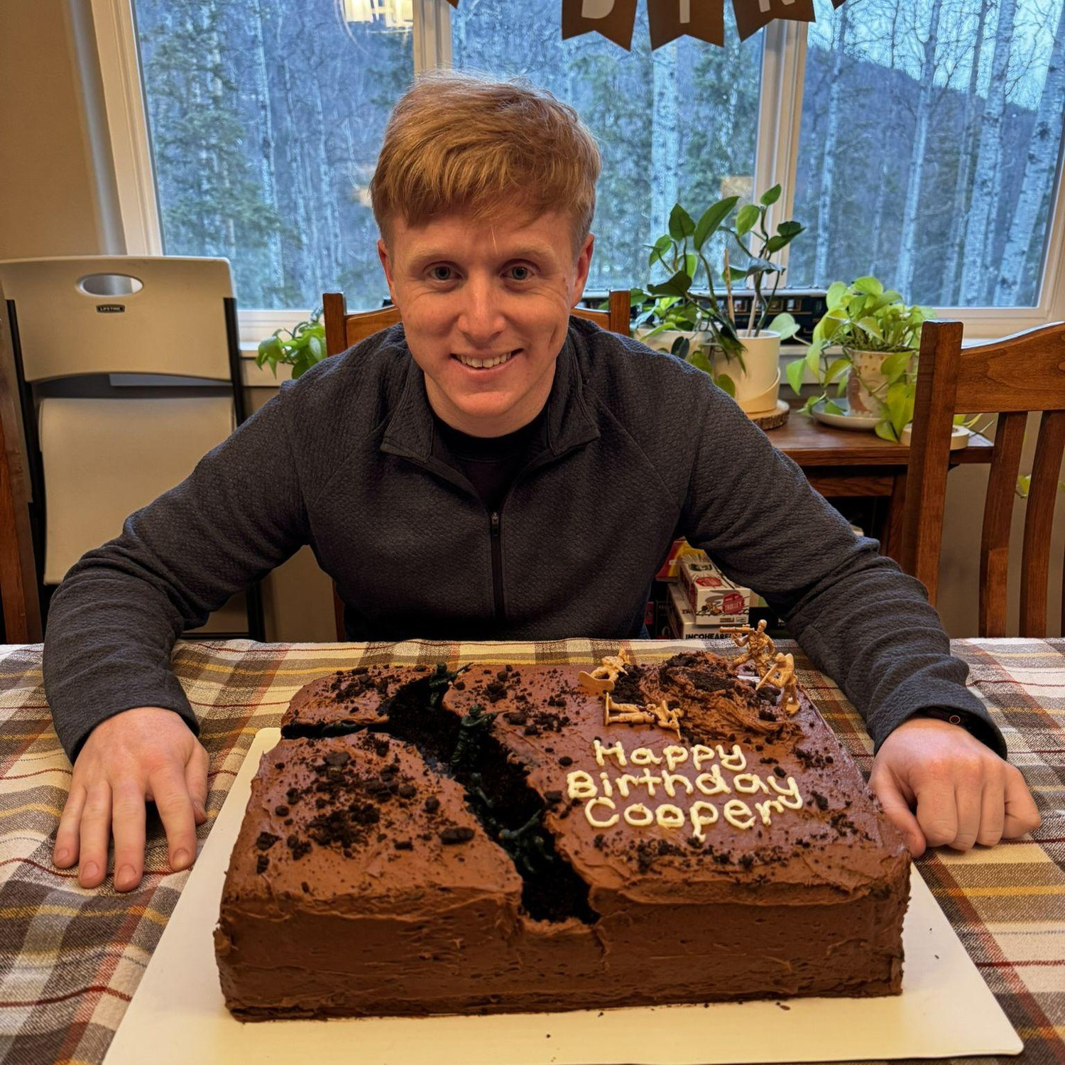 I made Cooper a not so accurate war scene birthday cake for his 24th birthday.