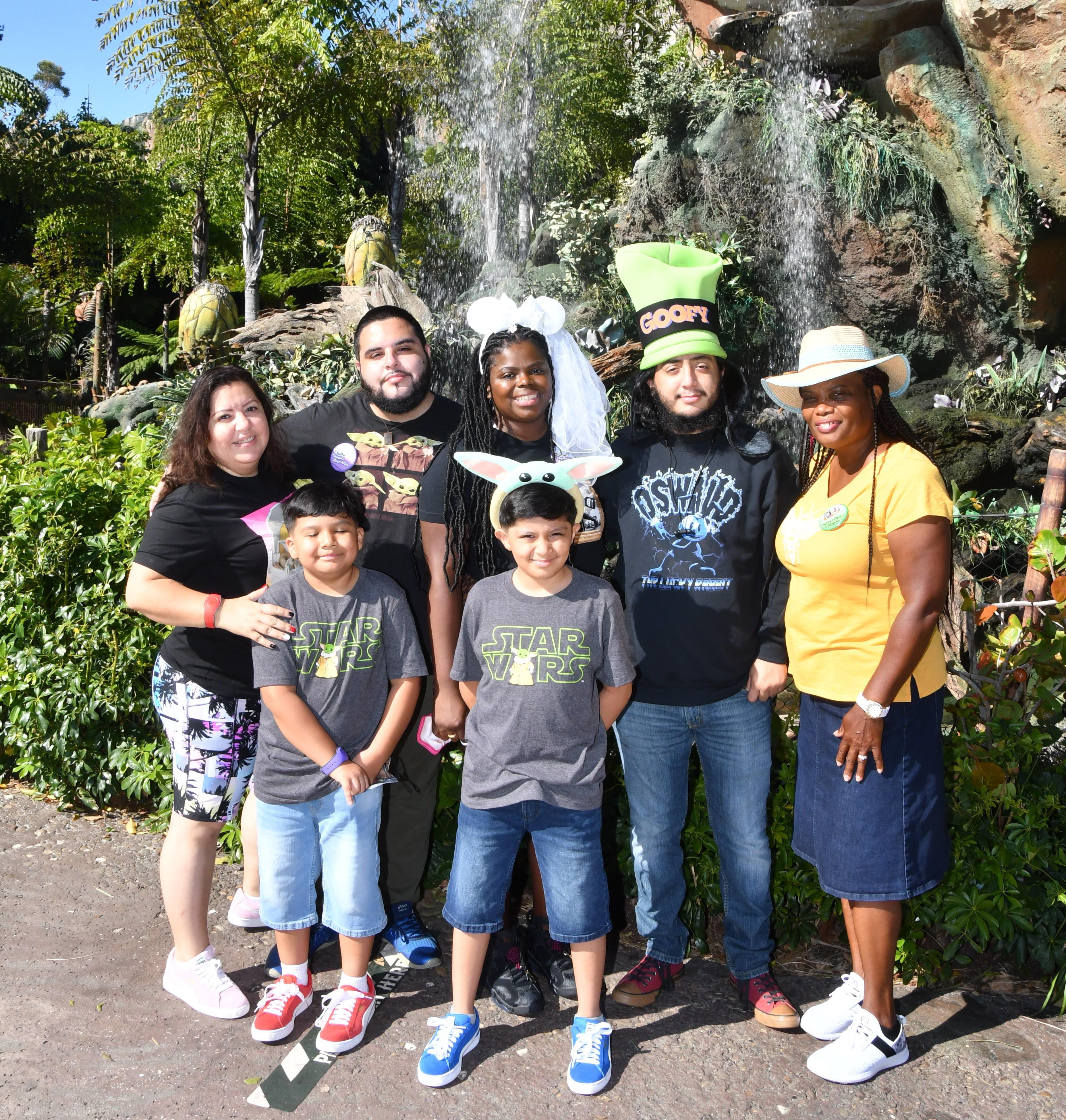 The Wedding Website of Nadine Louis and Daniel Hernandez