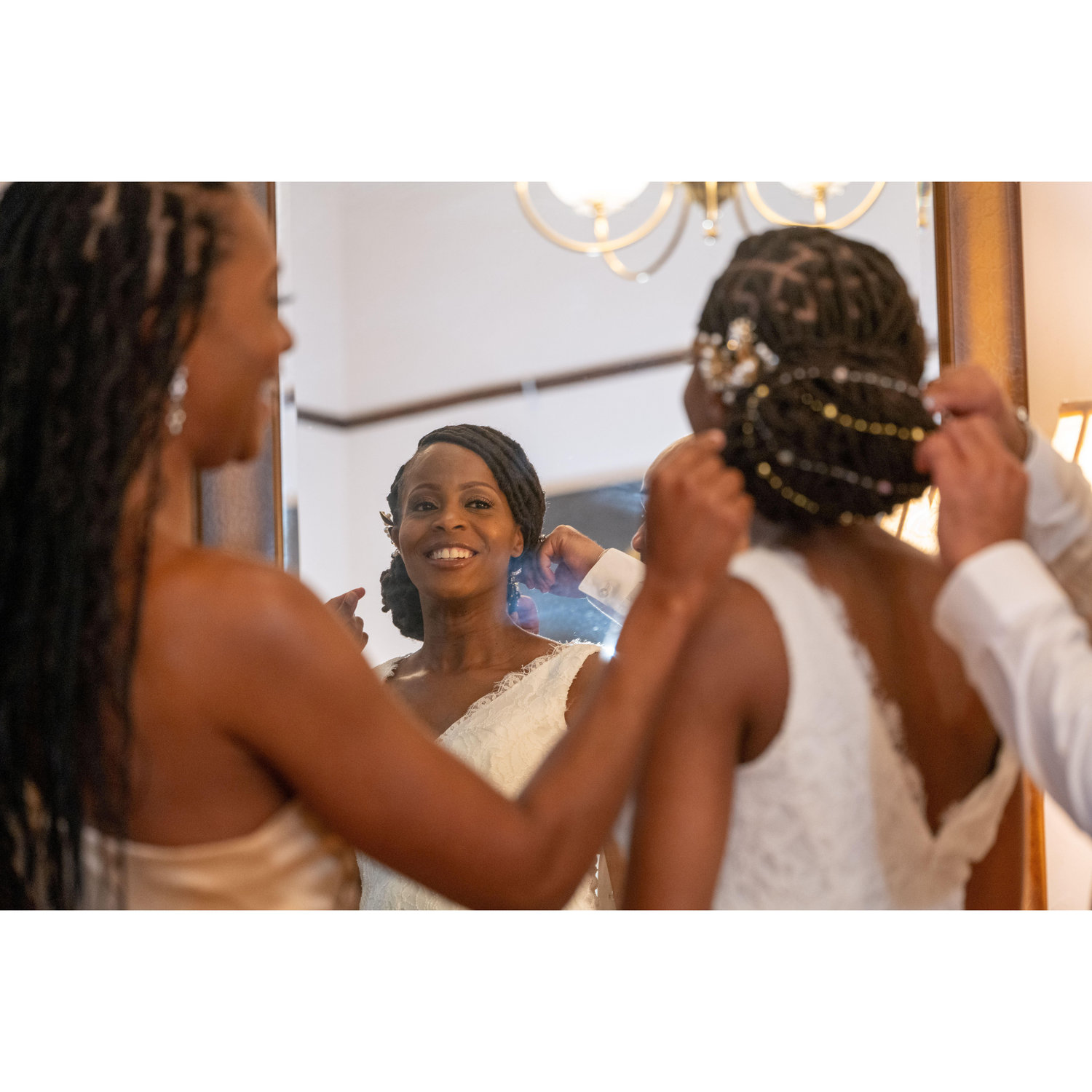 Jessica getting ready with bridal party