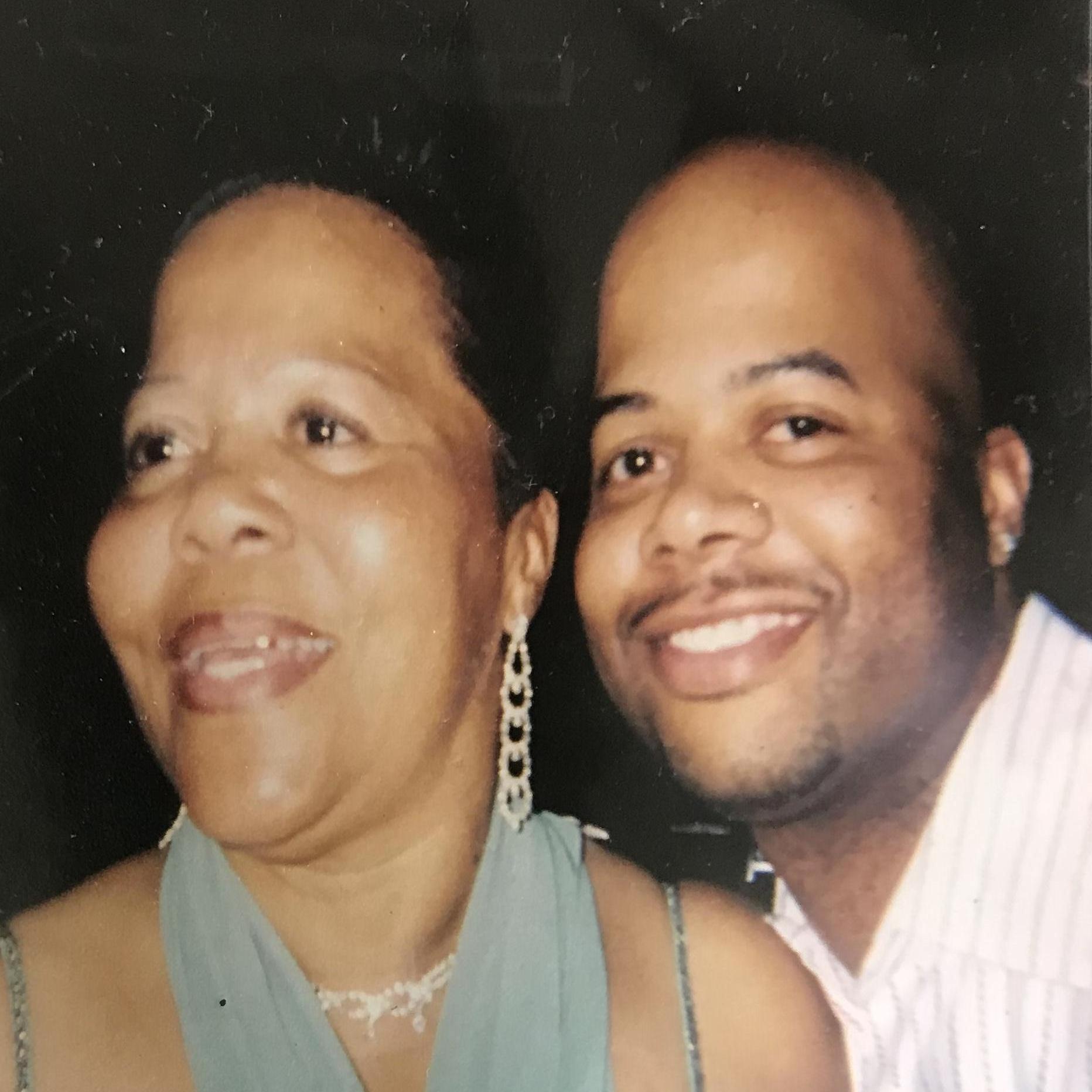 Zennie and his lovely mom Ma Bessie