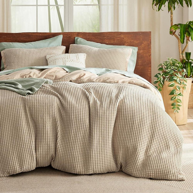 Bedsure Cooling Waffle Duvet Cover Queen - Cotton Blend Rayon Derived from Bamboo Duvet Cover Ser for Hot Sleepers, Breathable Bedding Set with a Vintage Charm, 3 Pieces (Taupe, Queen, 90"x90")