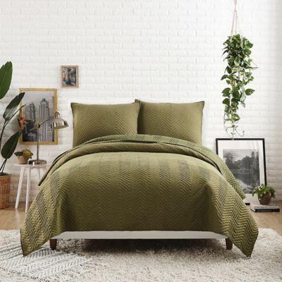 Maker's Collective Jersey Herringbone Stitch Full/Queen Quilt in Olive