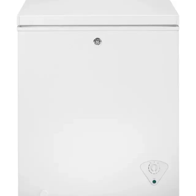 GE® 5.0 Cu. Ft. Manual Defrost Chest Freezer
