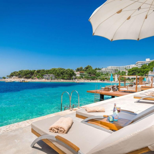 Hvar Beach Day