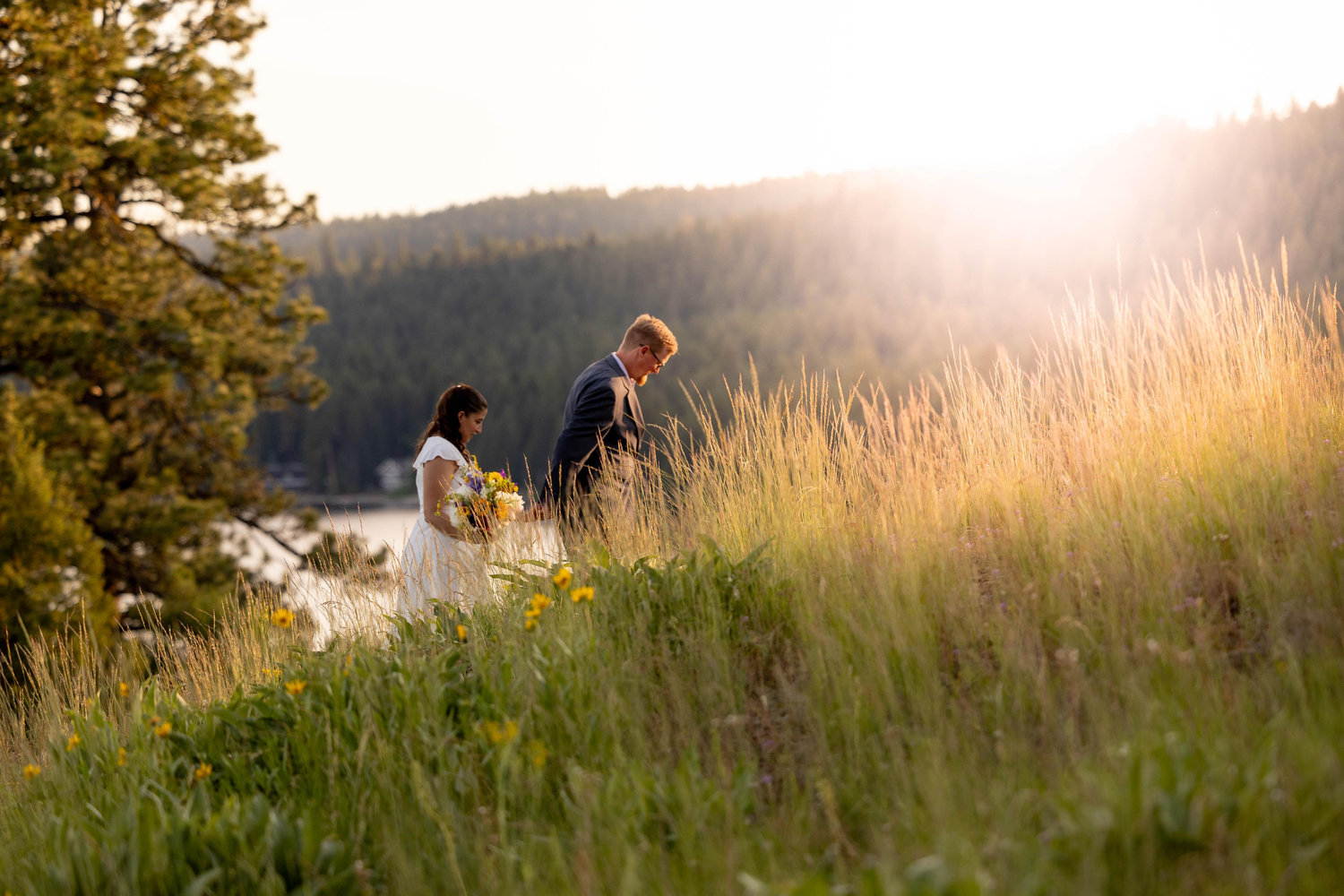 The Wedding Website of Robin Crow Thompson and Zack Thompson