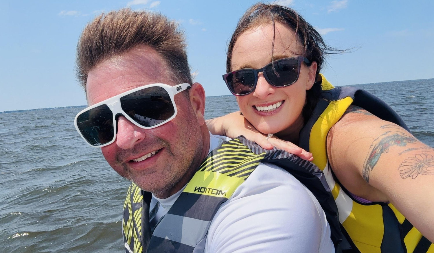 The Wedding Website of Jenn Williamson and Davo Majzunxm