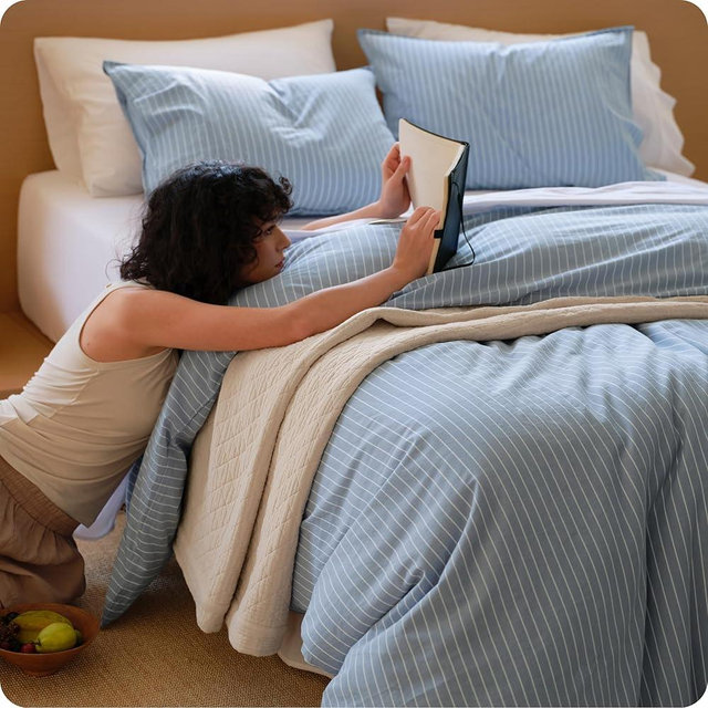 Bedsure Striped Duvet Cover Queen, 100% Washed Cotton Duvet Cover Linen‑Like, PureWoven with Reversible Yarn‑Dyed Design & Double‑Stitch Craft, 3-Piece with Zipper, Stripes Cornflower Blue, 90"x90"