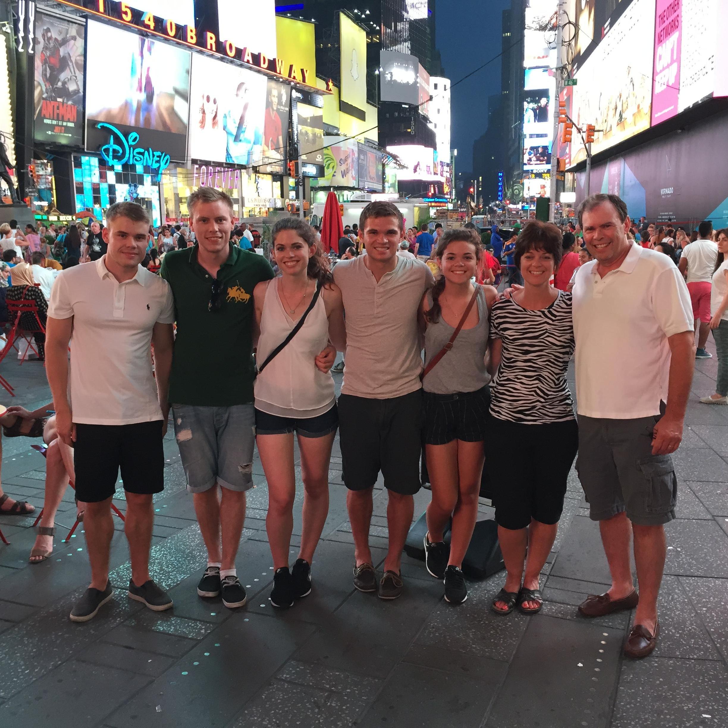 FAMILY TRIP BEFORE THE MOVE
July 2015