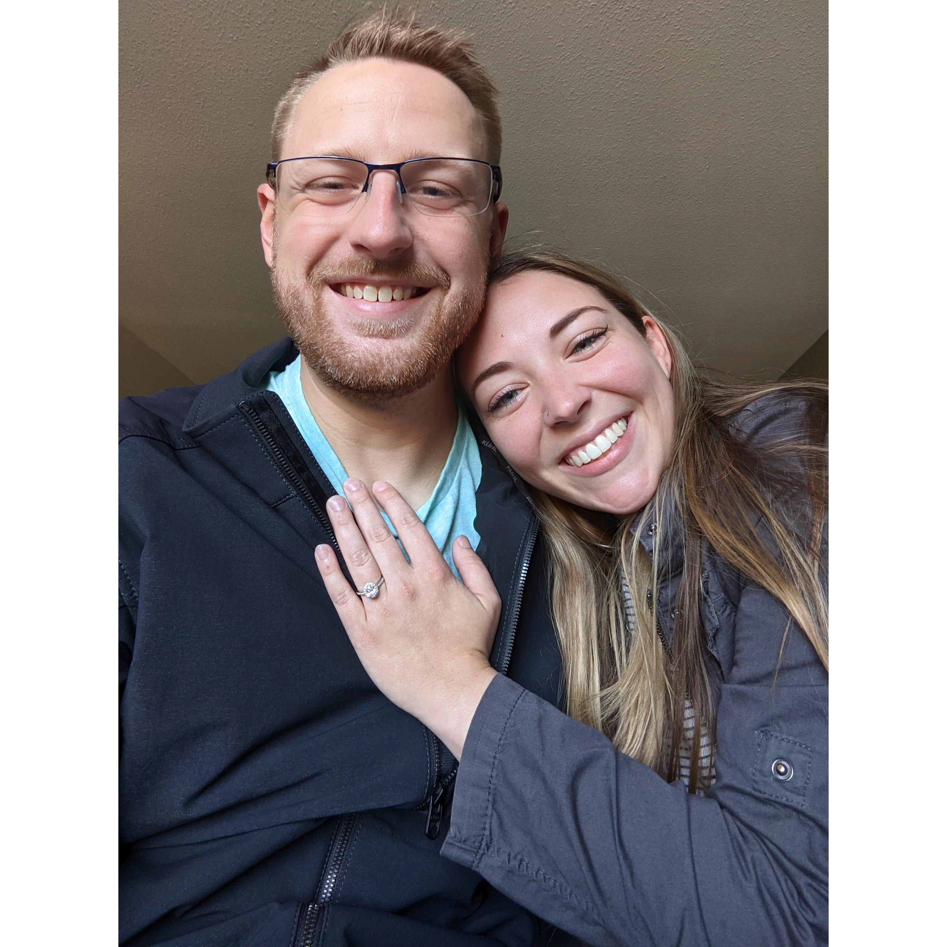 We're engaged!!!
